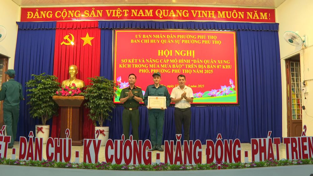 Phường Phú Thọ, TP.Thủ Dầu Một: Đưa mô hình ‘‘Dân quân xung kích mùa ...