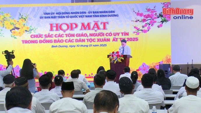 Họp mặt chức sắc các tôn giáo, người có uy tín trong đồng bào các dân tộc Xuân Ất Tỵ 2025