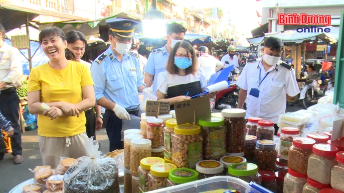 Tăng cường quản lý an toàn thực phẩm trước, trong và sau Tết Nguyên đán