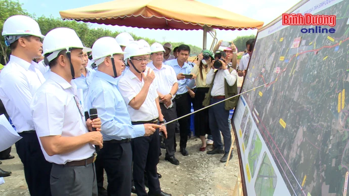 Bí thư Tỉnh ủy Nguyễn Văn Lợi: Phú Giáo cần chuẩn bị tốt các điều kiện để vận hành các xã mới