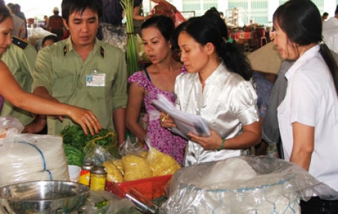 TX.TDM: 100% mẫu kiểm tra mì sợi vàng, chả quế có chứa hàn the