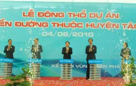 Động thổ khởi công xây dựng 3 tuyến đường trọng điểm tại huyện Tân Uyên