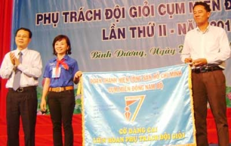 Tôn vinh 35 Tổng phụ trách Đội giỏi Cụm miền Đông Nam bộ