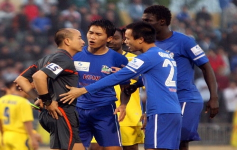 Dư âm vòng 7 V-League 2011: Khó lường và “rối”!