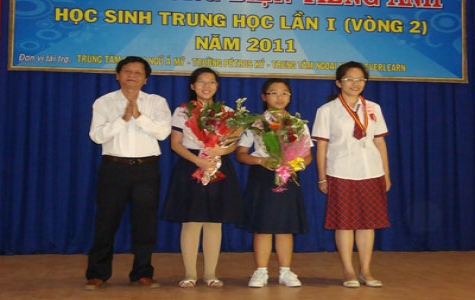 Thi hùng biện tiếng Anh học sinh trung học lần I: 30 học sinh đoạt huy chương