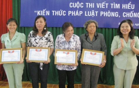 Hội thi viết tìm hiểu “Kiến thức pháp luật phòng, chống HIV/AIDS”:  Tìm giải pháp tuyên truyền hiệu quả