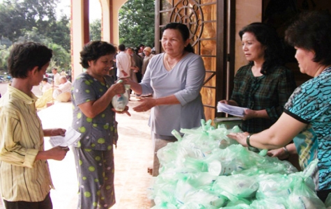 Triển khai thực hiện tốt phong trào thi đua “Làm theo Bác” năm 2012