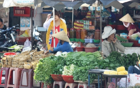 Tăng lương: Giá cả tiêu dùng ít biến động