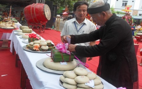 Tưng bừng lễ hội bánh chưng, bánh dày