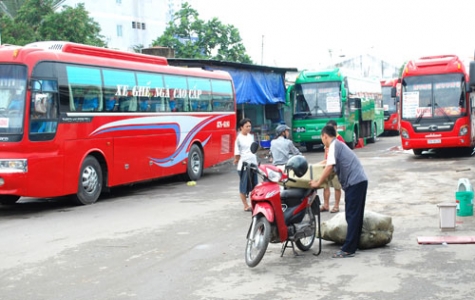 Giá xăng dầu giảm, sao cước vận tải không giảm?