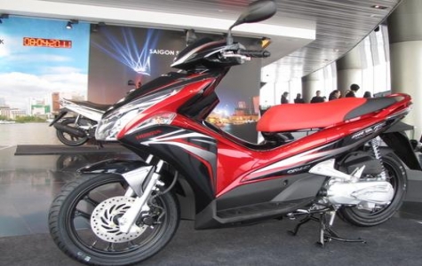 Honda, Yamaha đua nhau giảm giá xe máy