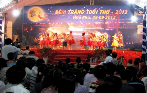 Becamex ISC tổ chức Chương trình “Đêm trăng tuổi thơ 2012”