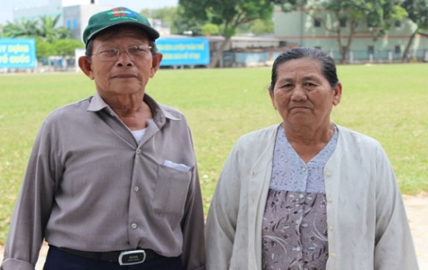 “Ông bầu” già và niềm đam mê bóng đá