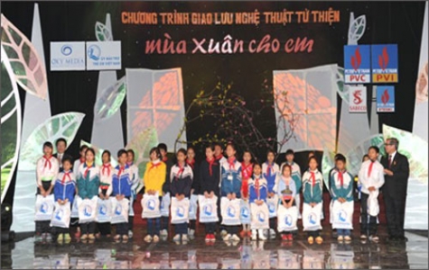 Chương trình nghệ thuật từ thiện “Mùa Xuân cho em”