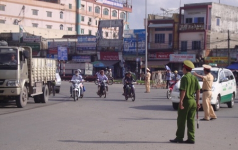 Ngày 12-3, xử lý 8.595 trường hợp vi phạm trật tự giao thông