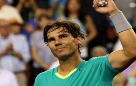 Rafael Nadal hạ bệ "nhà vua" Federer chỉ sau 2 séc