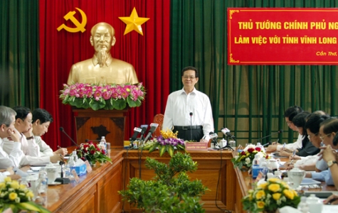 Thủ tướng Nguyễn Tấn Dũng làm việc với lãnh đạo tỉnh Vĩnh Long