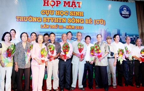 Họp mặt cựu học sinh trường Bổ túc Văn hóa Thanh niên Sông Bé lần III