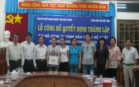 Thành lập thêm 3 chi bộ doanh nghiệp ngoài khu vực Nhà nước