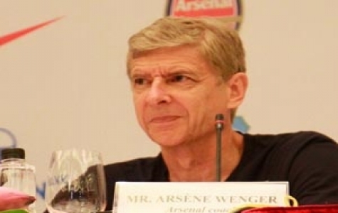 HLV Arsene Wenger ấn tượng với thủ quân Tấn Tài