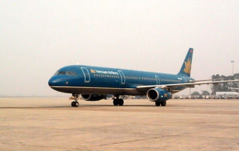 Máy bay Vietnam Airlines hạ cánh khẩn cấp vì cảnh báo nhiệt độ cao