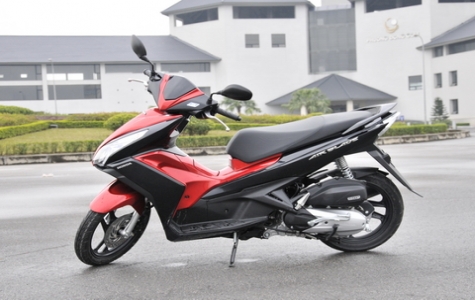 Honda Air Blade bất ngờ giảm giá