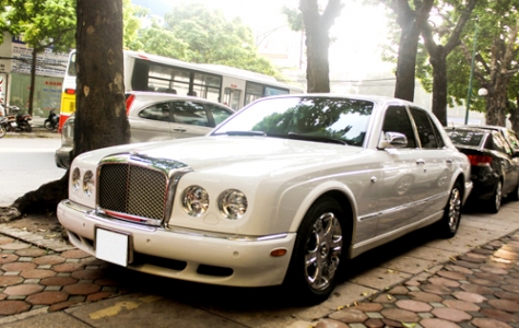 Bentley Arnage R Mulliner - hàng hiếm ở Hà Nội