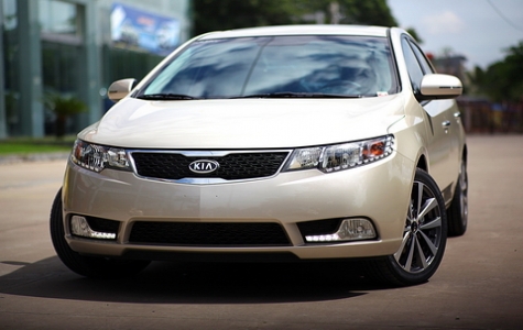 Kia Forte S 2013 ra mắt với giá 590 triệu