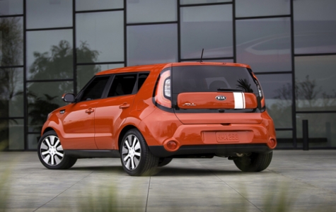 Kia Soul 2014 được bán với giá 14.700 USD