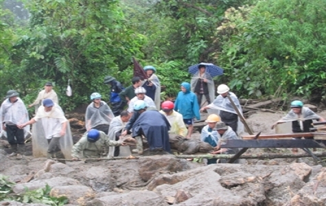 Hơn 23 người chết, mất tích do mưa lũ