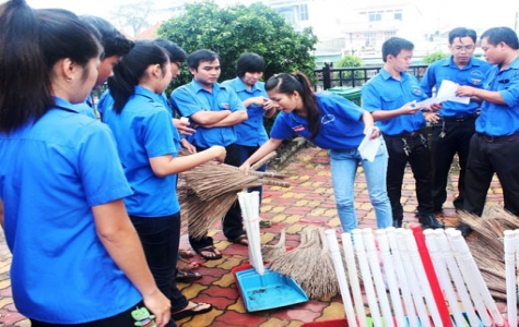 Phát động chương trình du lịch gắn với môi trường