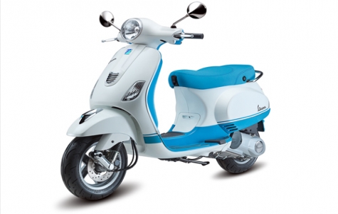 Piaggio tung Vespa LX Bi-color giá 67,5 triệu đồng