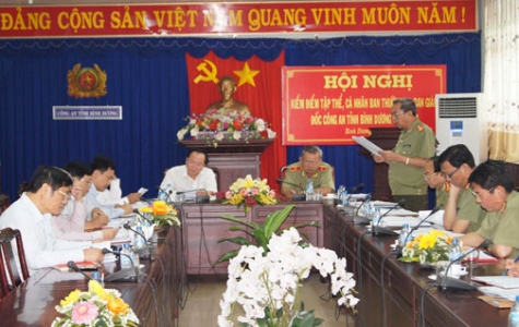 Ban Thường vụ Đảng Ủy Công an tỉnh: Tổ chức hội nghị kiểm điểm tự phê bình, phê bình năm 2013