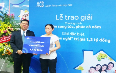 ACB trao căn hộ trị giá 1,2 tỷ đồng cho khách hàng trúng thưởng