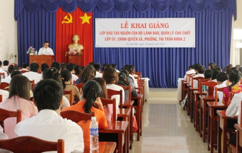 Khai giảng lớp đào tạo nguồn cán bộ lãnh đạo, quản lý cấp xã, phường, thị trấn