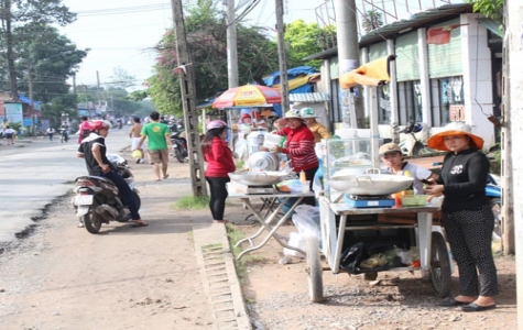 Hạn chế nguy cơ ngộ độc thực phẩm từ thức ăn đường phố: Không tiêu dùng thực phẩm không an toàn