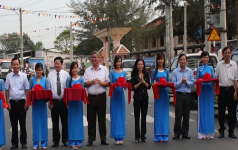 TX.Dĩ An: Khánh thành công trình nâng cấp, mở rộng đường Lê Hồng Phong