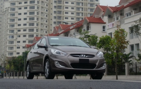 Hyundai Thành Công ra mắt phiên bản Accent mới