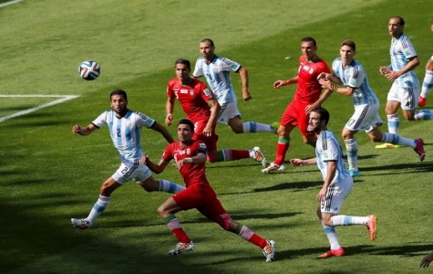 Messi tỏa sáng phút bù giờ, Argentina hạ gục Iran