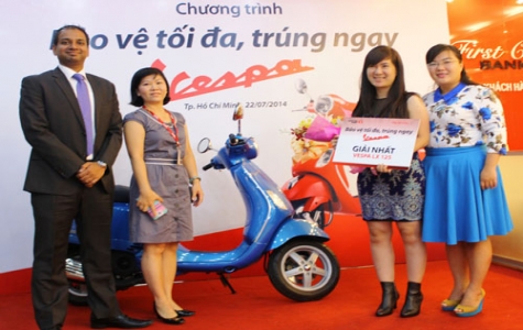 Maritime Bank và Prudential trao thưởng chương trình “Bảo vệ tối đa, trúng ngay vespa”