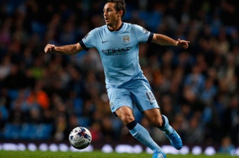 Lampard ghi bàn đưa Man City vào vòng 4 Capital One Cup