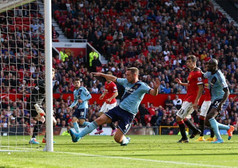 Man Utd 2-1 West Ham: Thắng trong sợ hãi