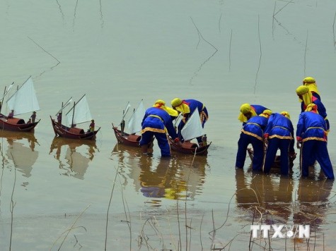 Kiên quyết phản đối Trung Quốc xây dựng đường băng trên đảo Phú Lâm