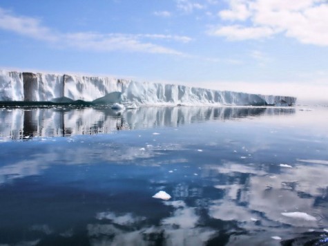 Tình trạng băng tan ở Greenland có thể nhanh hơn dự đoán