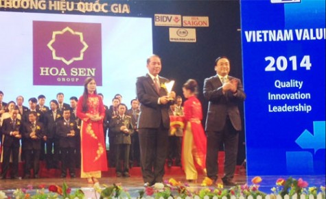 Tập đoàn Hoa Sen đạt Thương hiệu Quốc gia 2014 cho cả 3 dòng sản phẩm