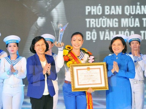 Thành phố Hồ Chí Minh tuyên dương 6 công dân trẻ tiêu biểu 2014