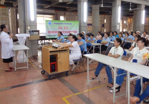 Mô hình truyền thông kết hợp cung cấp dịch vụ chăm sóc SKSS-KHHGĐ: Những hiệu quả bước đầu