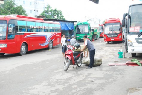 Xăng dầu liên tục giảm giá, cước vận tải vẫn “đủng đỉnh” - Bài 1