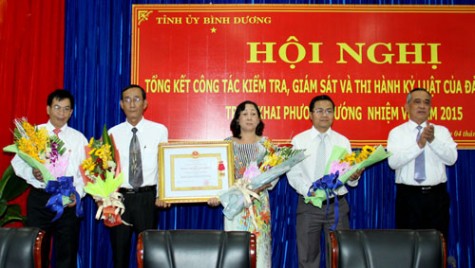 Ủy ban Kiểm tra Tỉnh ủy: Đón nhận Huân chương Lao động hạng nhì