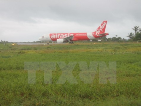 Máy bay của AirAsia đi từ Kuala Lumpur phải quay đầu do sự cố